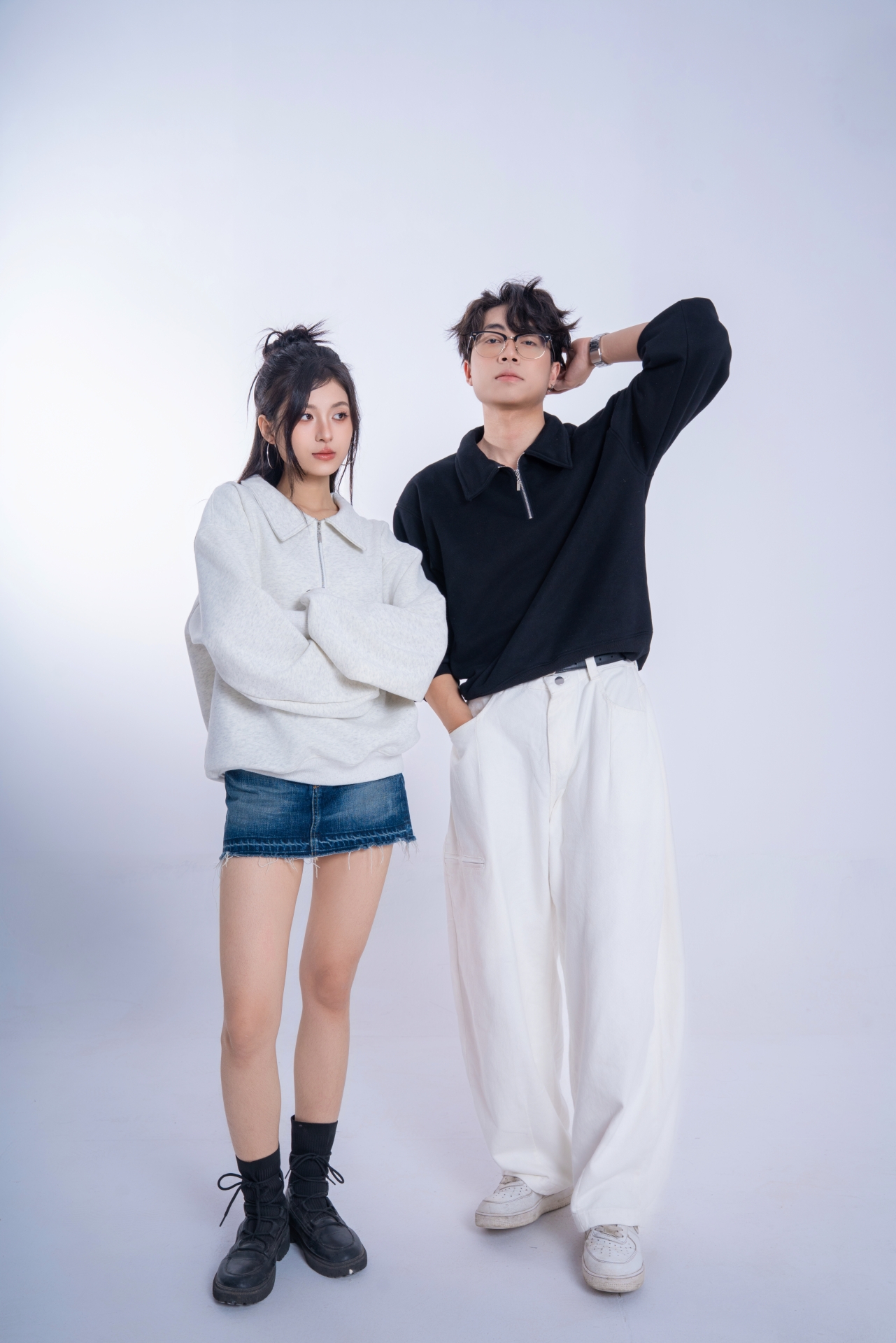 [SOLI] TIMELESS Zip Sweater/Black